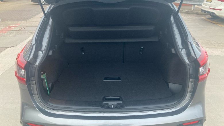 Nissan Qashqai 1.3 DiG-T 160 Tekna 5dr DCT Petrol Hatchback